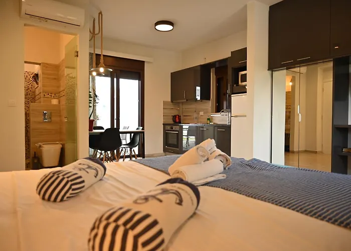 Small For 2 With View Lourdata (Kefalonia)