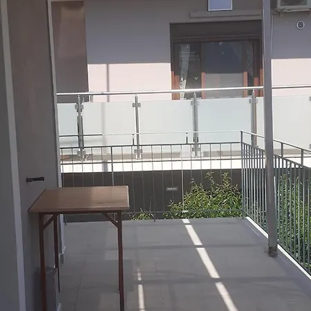 Small For 2 With View Lourdata (Kefalonia)